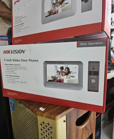 Видеодомофон Hikvision DS-KIS 203