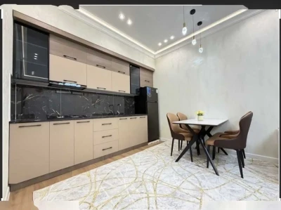 2-комн. квартира, 8 этаж, 43 м², 18 мкр — миниатюра 4