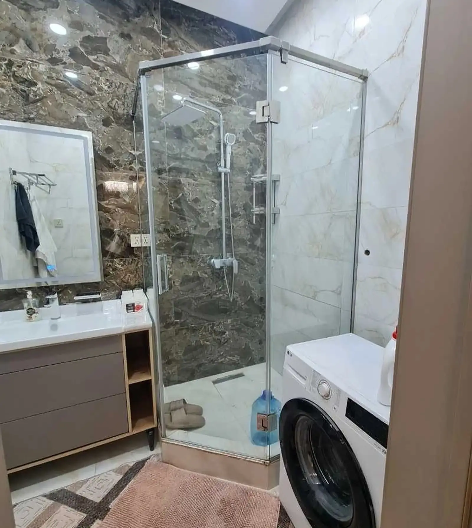 3-комн. квартира, 15 этаж, 93м², Центр — миниатюра 8