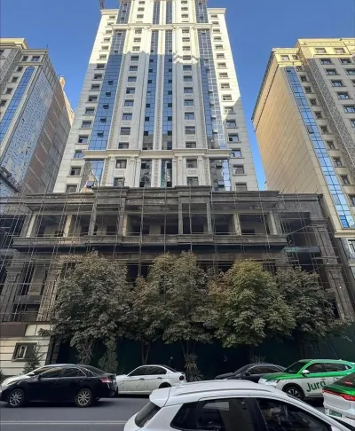 3-комн. квартира, 16 этаж, 139 м², Овир — миниатюра 1