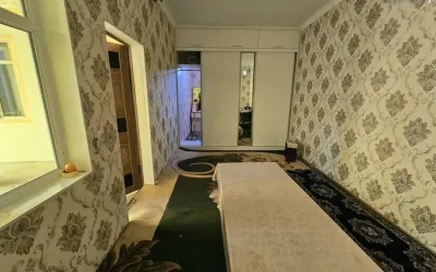 6-комн. квартира, 2 этаж, 60 м², Шохмансур 7 км