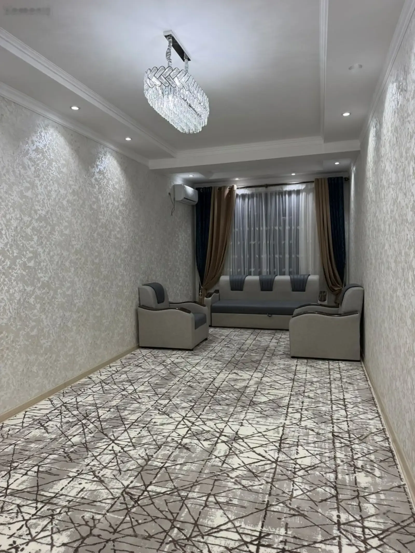 3-комн. квартира, 6 этаж, 95м², 112 мкр — миниатюра 2