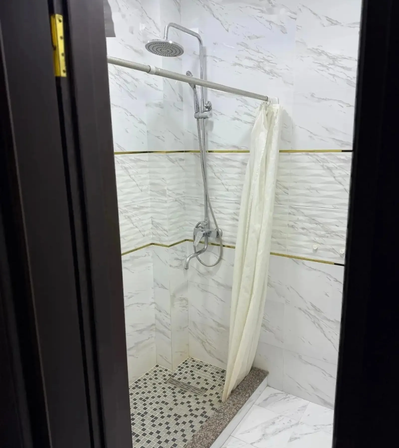 2-комн. квартира, 3 этаж, 60м², 18 Мкр — миниатюра 8