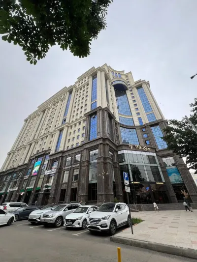 4-комн. квартира, 8 этаж, 167 м², И. Сомони — миниатюра 1