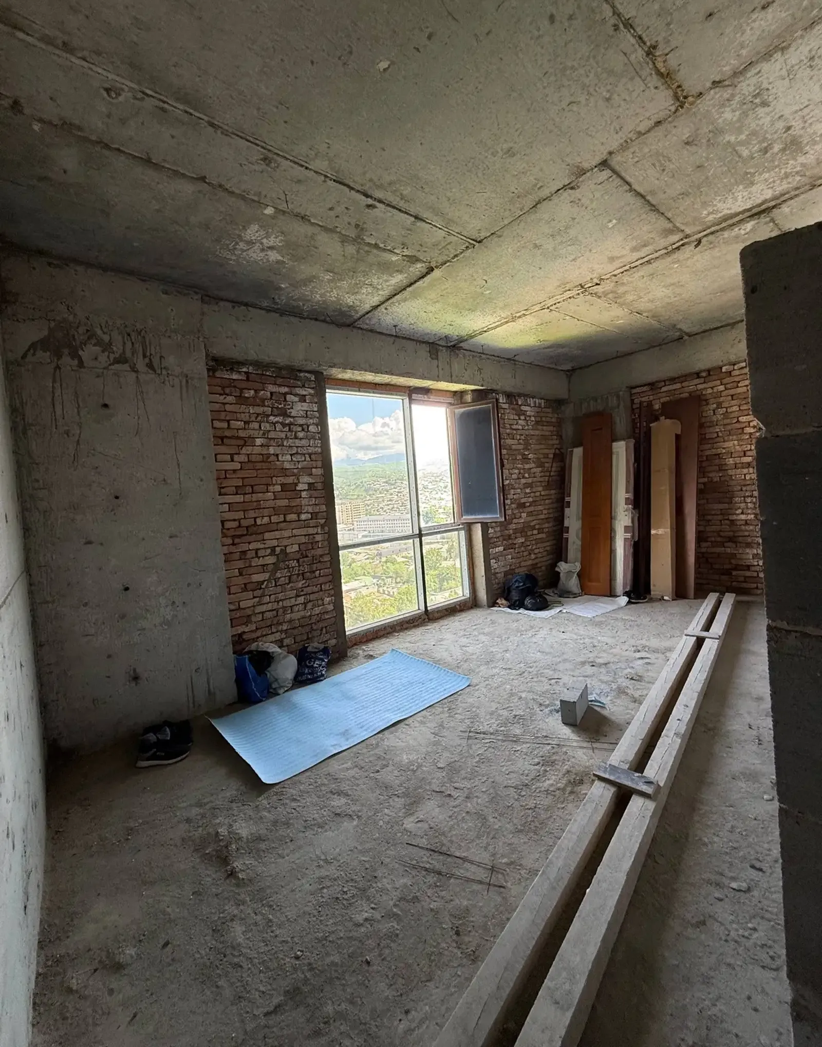 2-комн. квартира, 16 этаж, 84 м², Спартак, Бурчи Анушервон, Евар