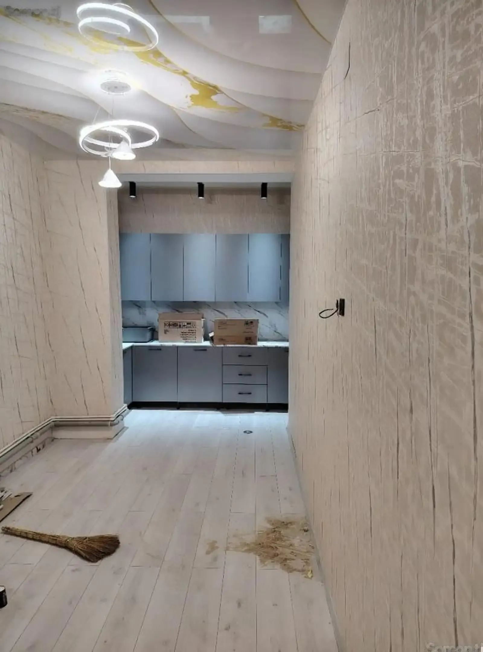 3-комн. квартира, 3 этаж, 77м², 34 микрорайон — миниатюра 2