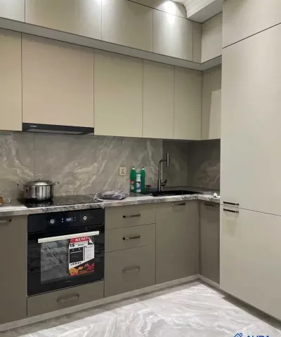 2-комн. квартира, 12 этаж, 60м², Сино, ресторани Шахриер — миниатюра 6