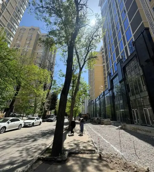 3-комн. квартира, 13 этаж, 130 м², И. Сомони — миниатюра 12