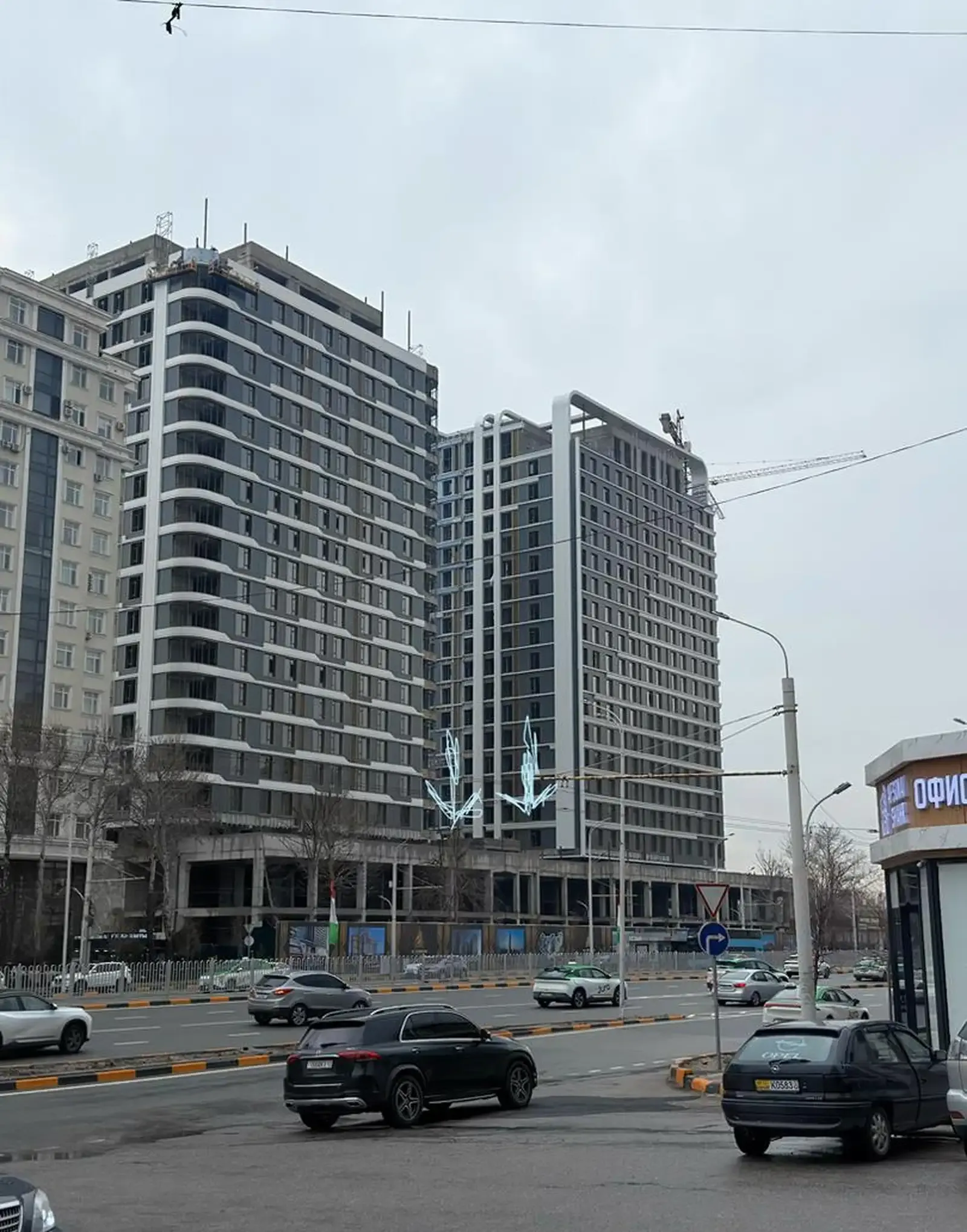 3-комн. квартира, 3 этаж, 122 м², 82 микрорайон