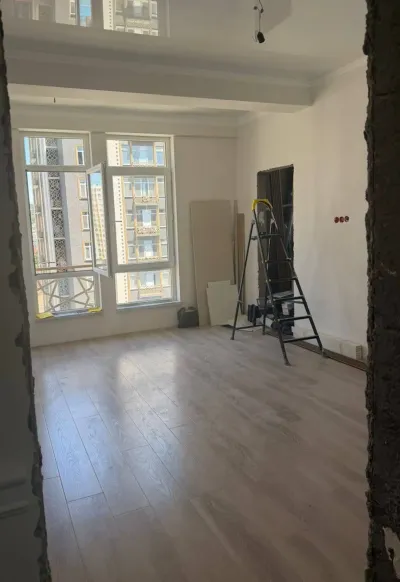 3-комн. квартира, 10 этаж, 90 м², И.Сомони — миниатюра 1