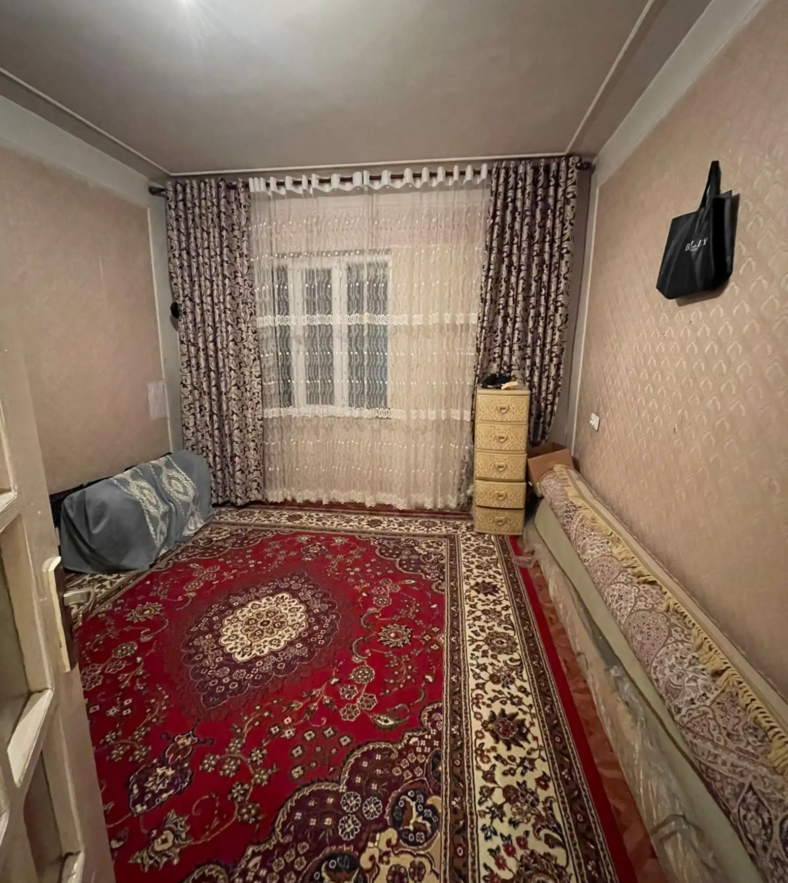 3-комн. квартира, 1 этаж, 75м², Сино, 104 мкр — миниатюра 2