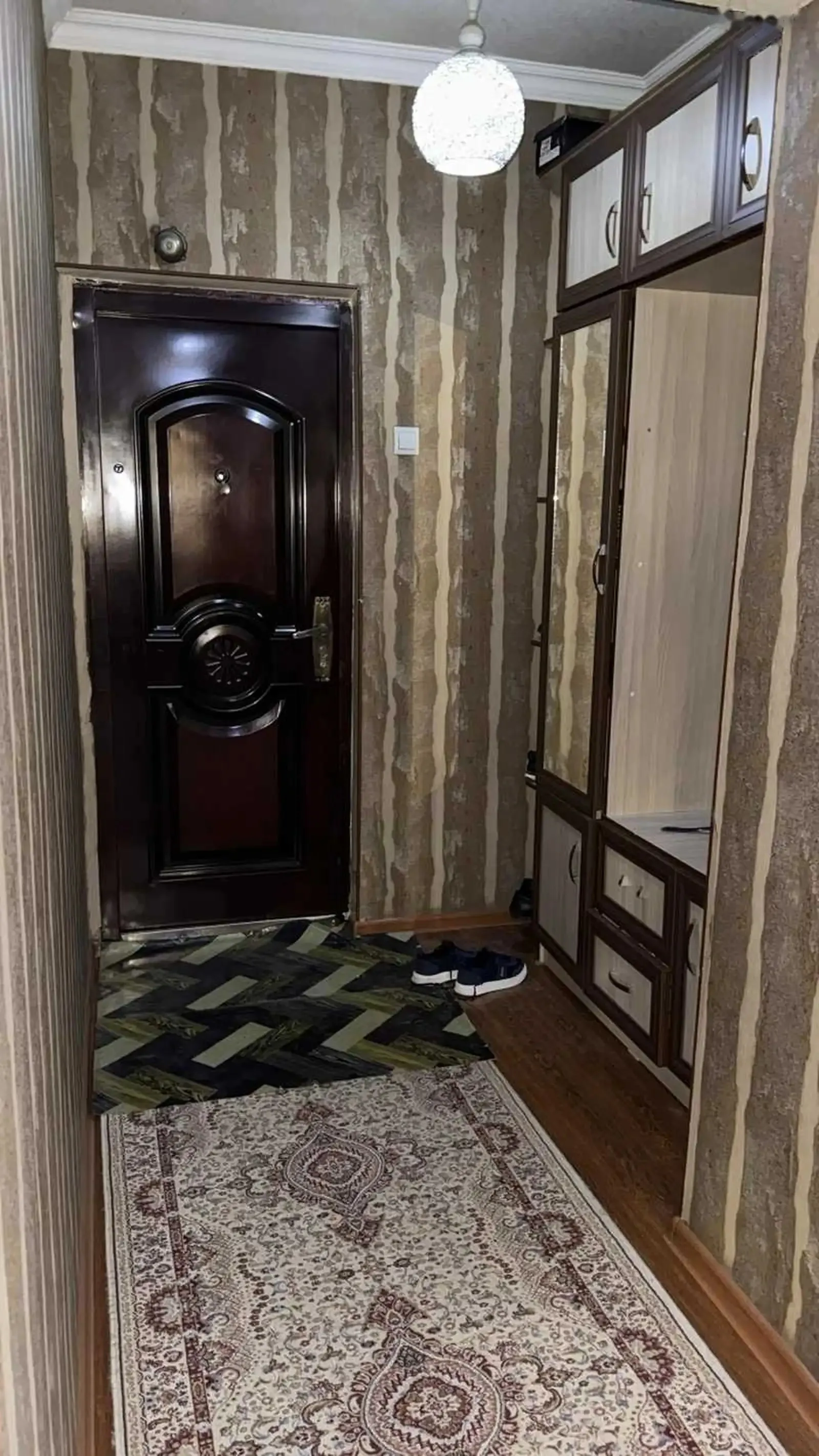 2-комн. квартира, 3 этаж, 80м², 46мкр бетонка — миниатюра 5