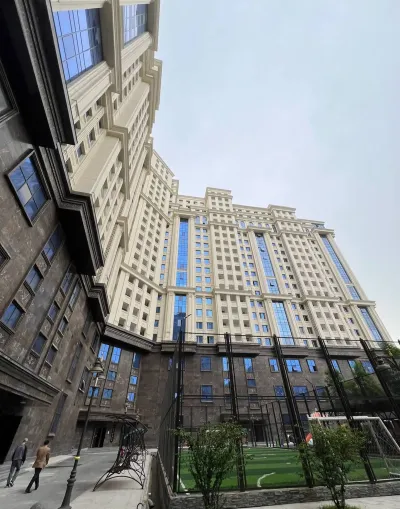 3-комн. квартира, 17 этаж, 147 м², Исмоили Сомони, Шох палас — миниатюра 3
