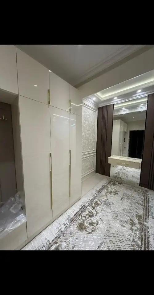 3-комн. квартира, 4 этаж, 93 м², Фирдавси — миниатюра 6