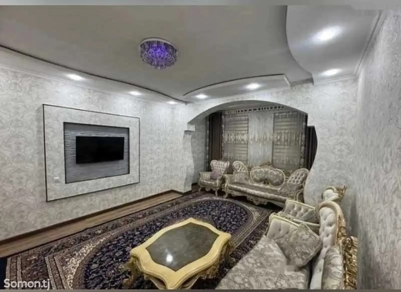 2-комн. квартира, 10 этаж, 60м², Голубой Экран — миниатюра 2