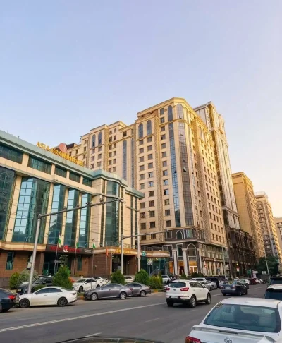 3-комн. квартира, 14 этаж, 110 м², Исмоили Сомони — миниатюра 1