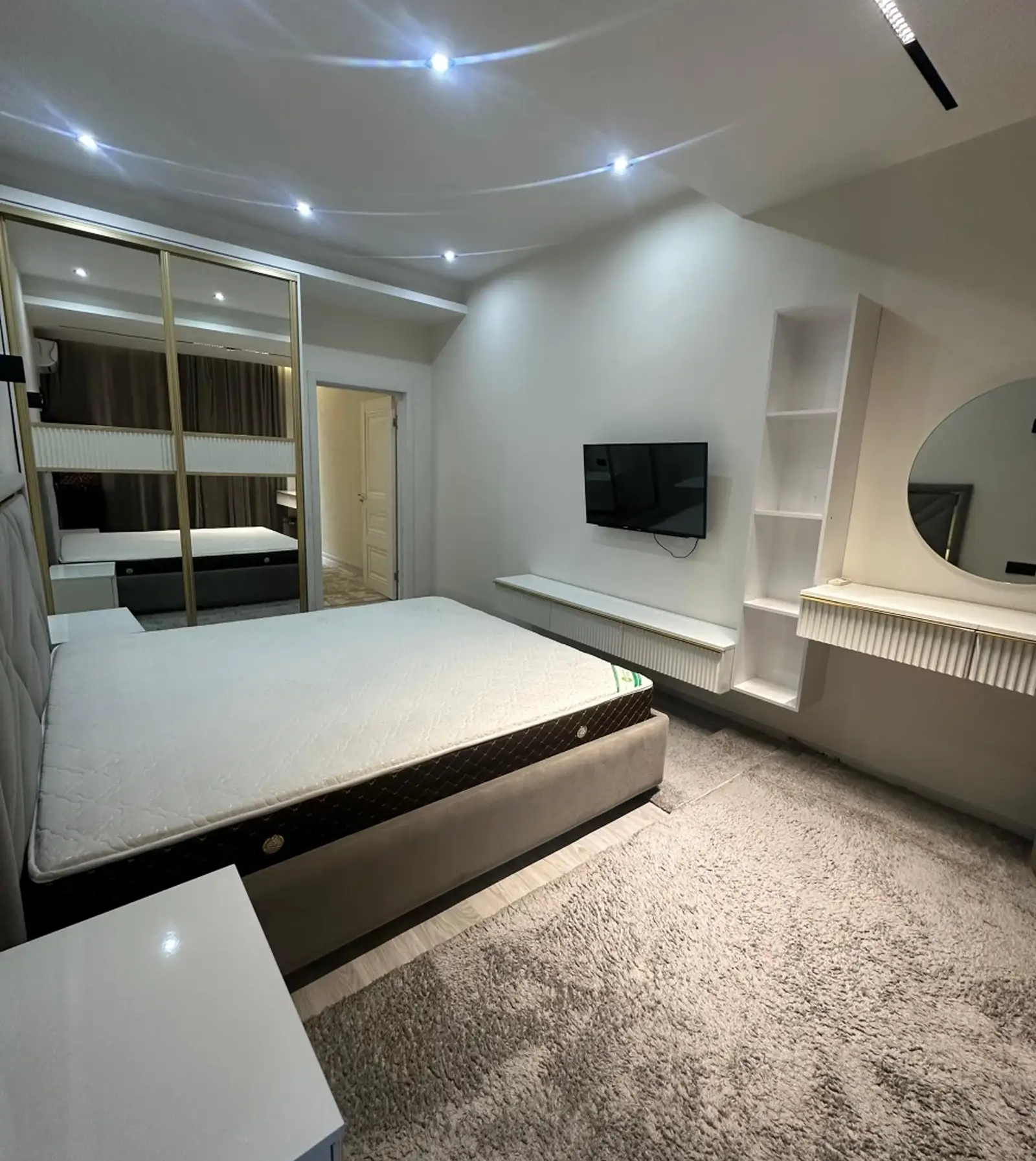 2-комн. квартира, 2 этаж, 75м², Ашан на против Мойки Малика — миниатюра 5