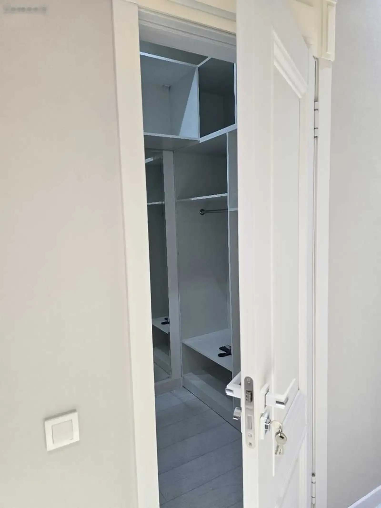 2-комн. квартира, 10 этаж, 83м², И.Сомони — миниатюра 6