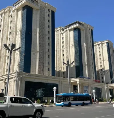 3-комн. квартира, 7 этаж, 96 м², Сомони, ТЦ Баракат — миниатюра 1
