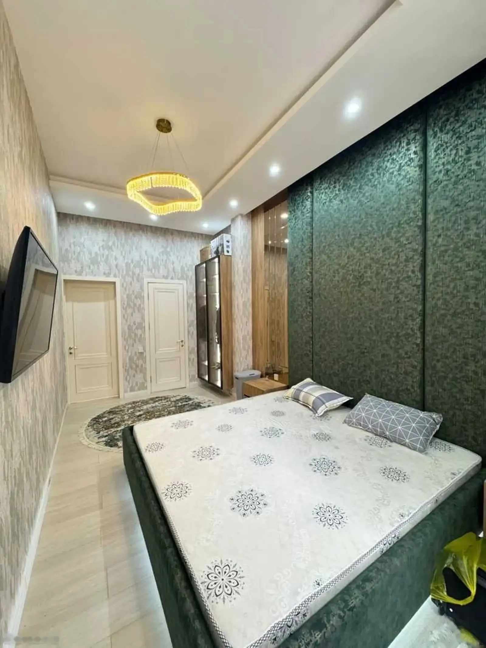 3-комн. квартира, 2 этаж, 120м², 82мкр — миниатюра 2