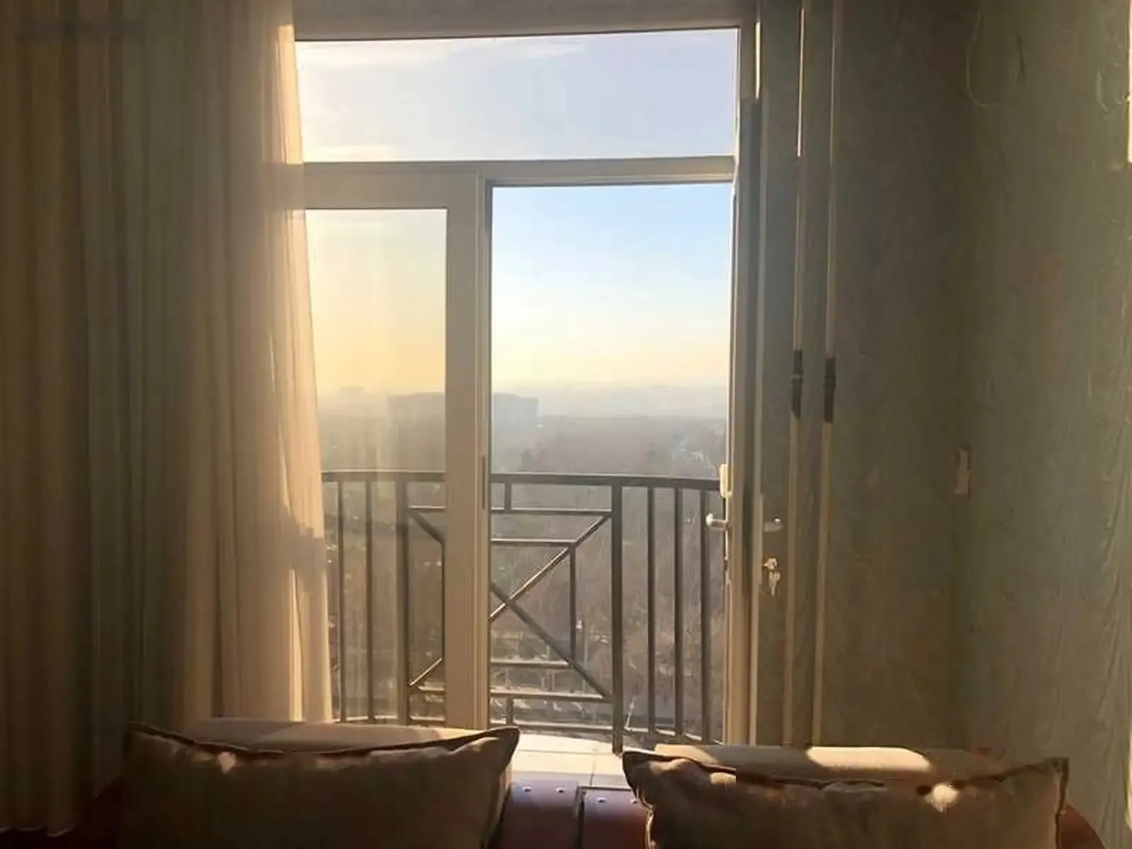 2-комн. квартира, 12 этаж, 70м², ориентир парламент — миниатюра 5