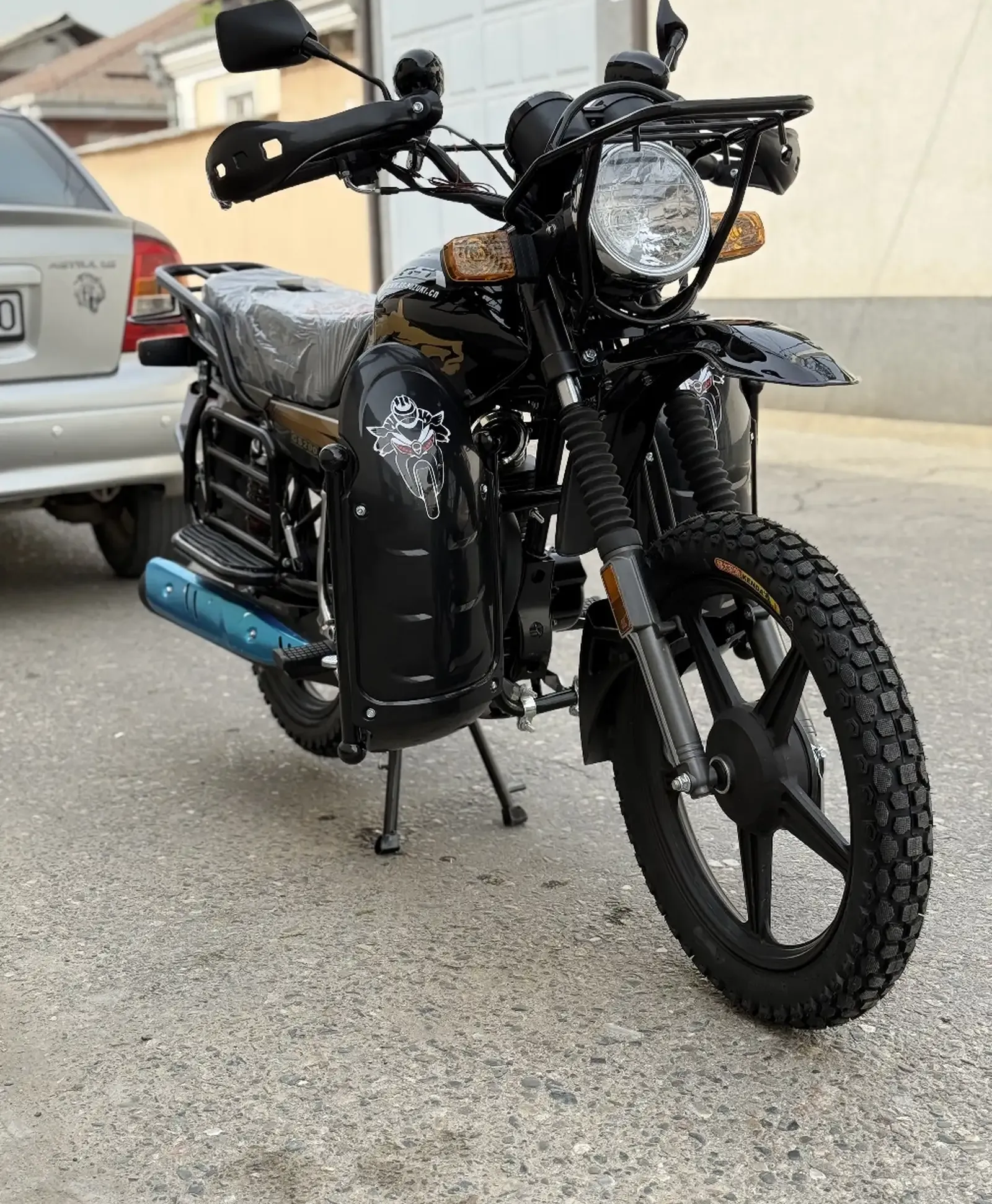 Мотоцикл Suzuki GSX 200куба 2025 Black