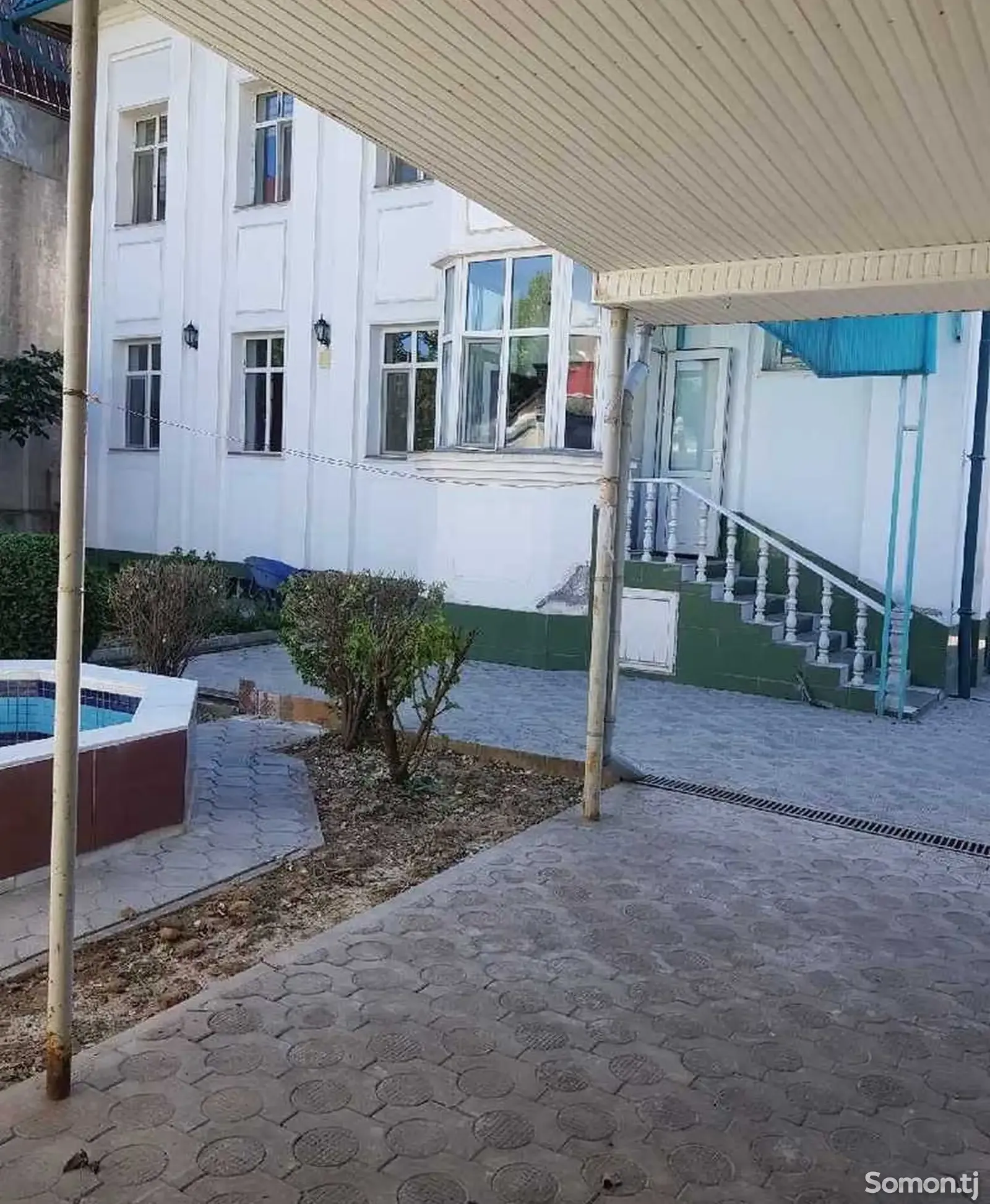 3-этажный, 12 комнатный дом, 600 м², сомони