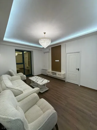 3-комн. квартира, 4 этаж, 90м², Бухоро Тавер, Дом печати, Напротив школы №1,  Ис — миниатюра 1