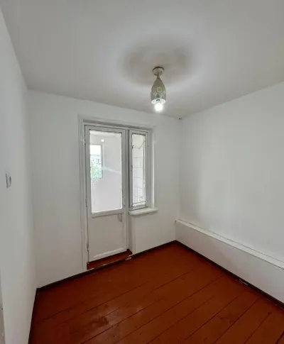 1-комн. квартира, 4 этаж, 40 м², 64мкр — миниатюра 8