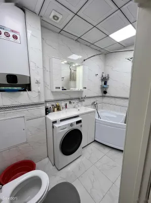 3-комн. квартира, 5 этаж, 107 м², Садбарг, Улица Айни, дом Вайкики, Шохмансур
