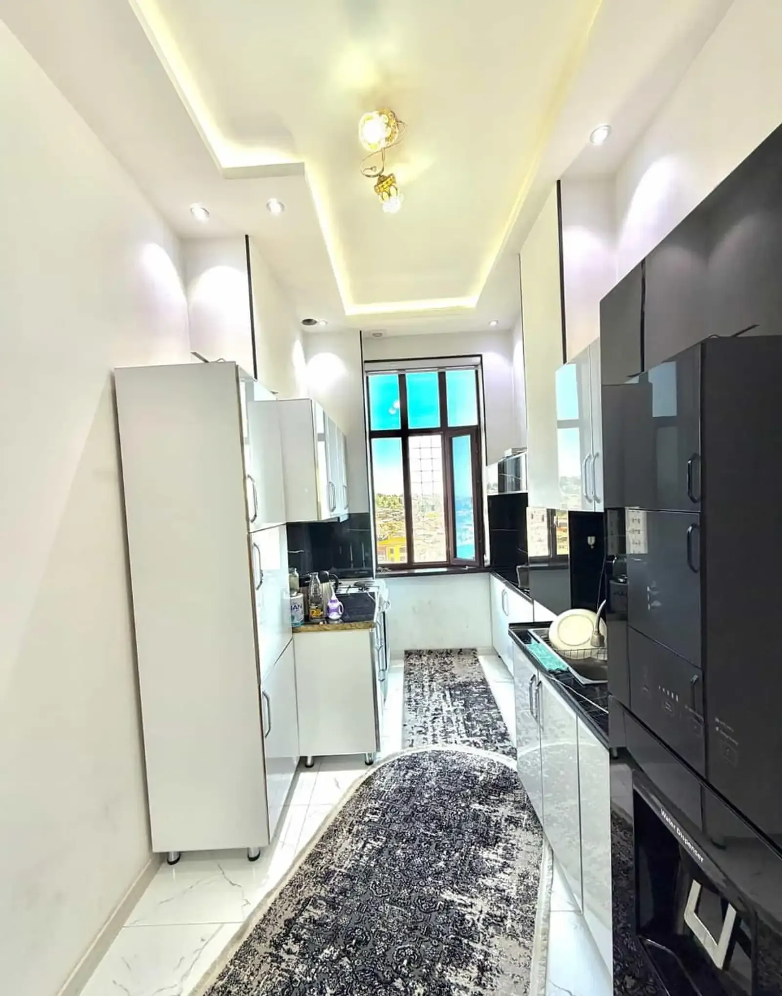3-комн. квартира, 16 этаж, 94 м², Шохмансур Чордома