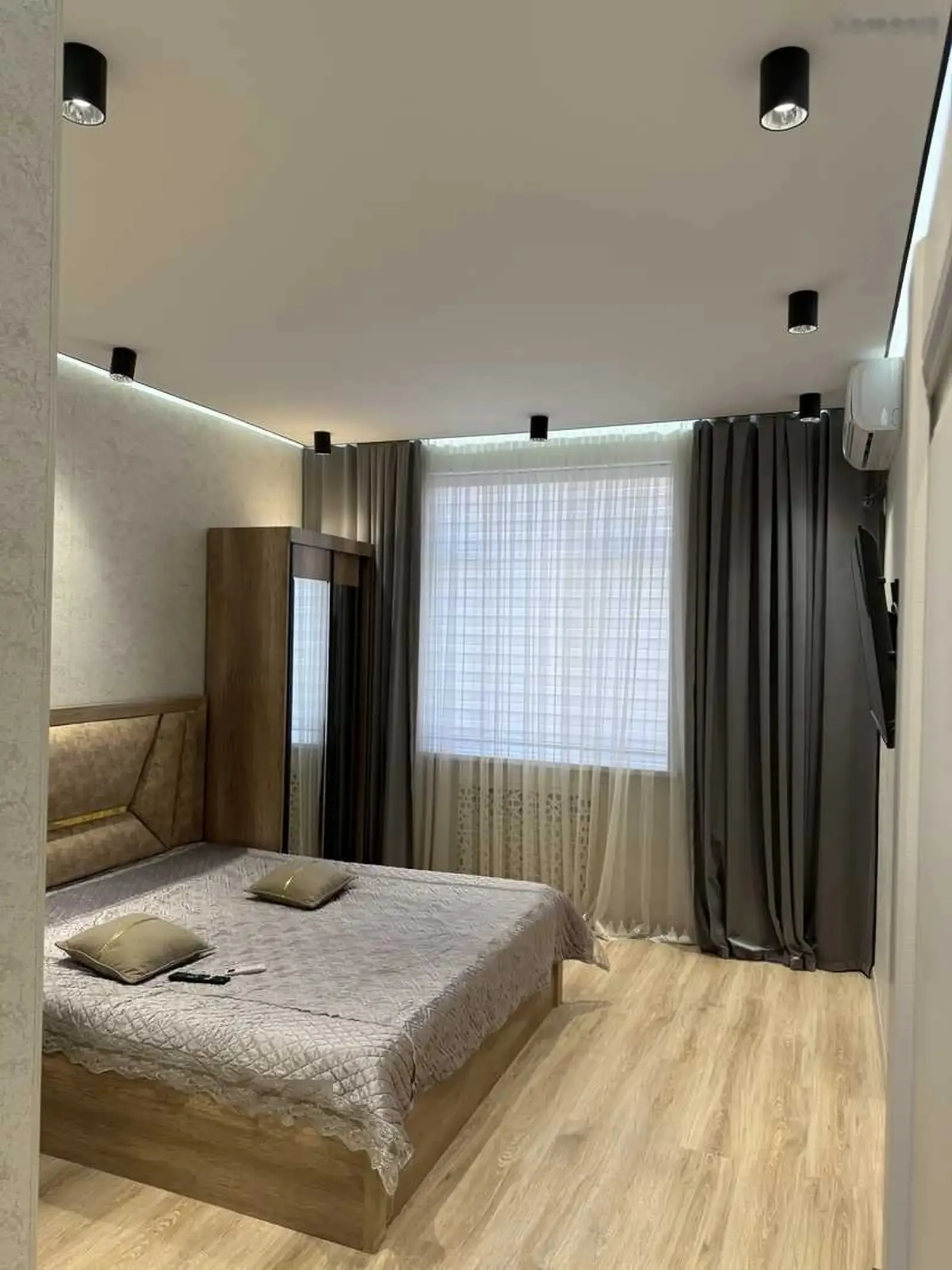 3-комн. квартира, 14 этаж, 110м², ОВИР — миниатюра 1