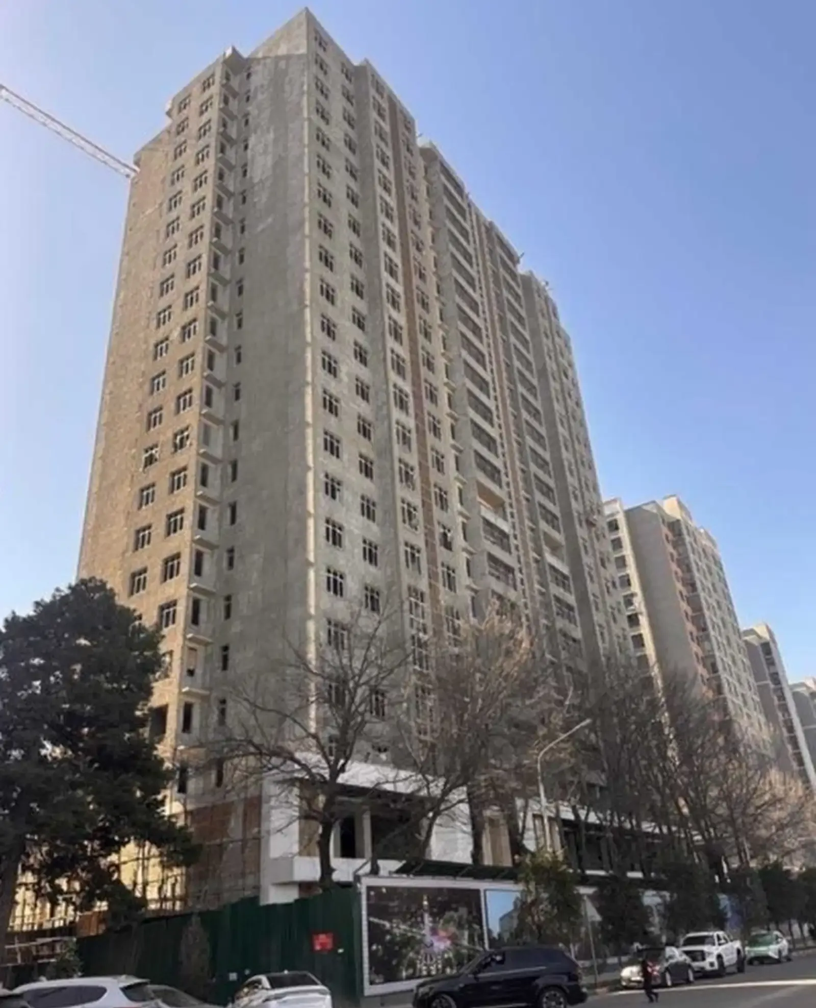 3-комн. квартира, 13 этаж, 108 м², Спартак, Ёвар