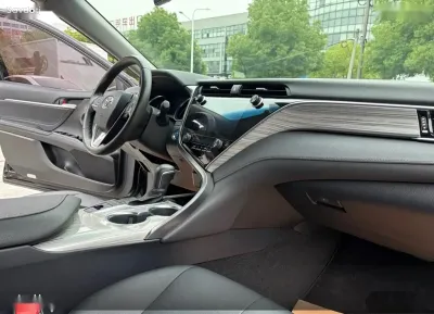 Toyota Camry, 2019