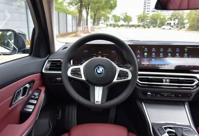 BMW i3, 2025