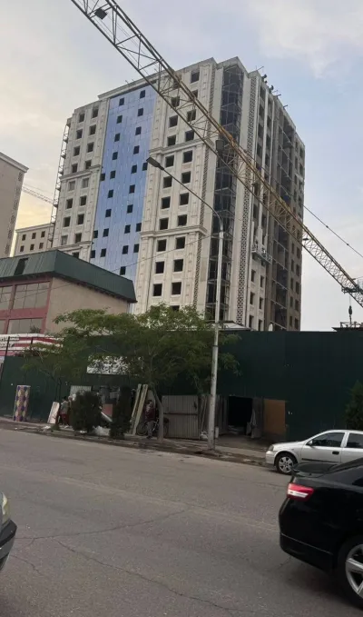 3-комн. квартира, 10 этаж, 112 м², н.Шохмансур,Старый аэропорт — миниатюра 1