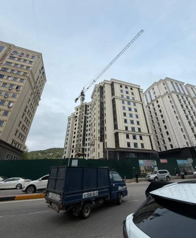 3-комн. квартира, 12 этаж, 126 м², Исмоили Сомони — миниатюра 1