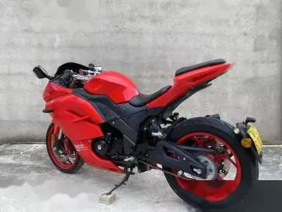 Мотоцикл Ducati 400 на заказ — миниатюра 2