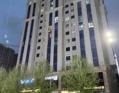 3-комн. квартира, 10 этаж, 128 м², Шохмансур — миниатюра 1