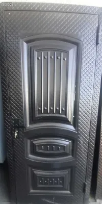 Входная дверь