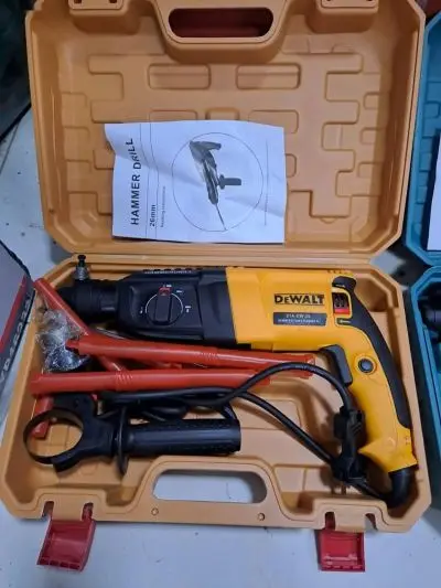 Перфоратор Dewalt