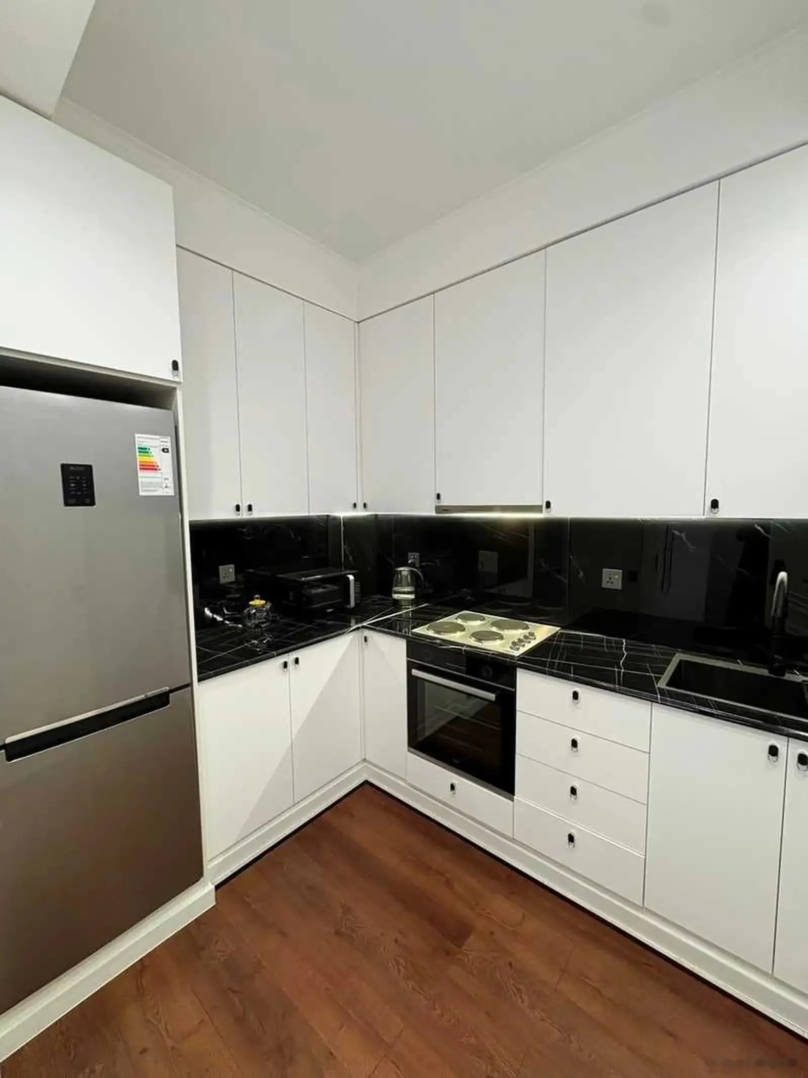 3-комн. квартира, 7 этаж, 103м², Цум,  доми Шох Палас — миниатюра 8
