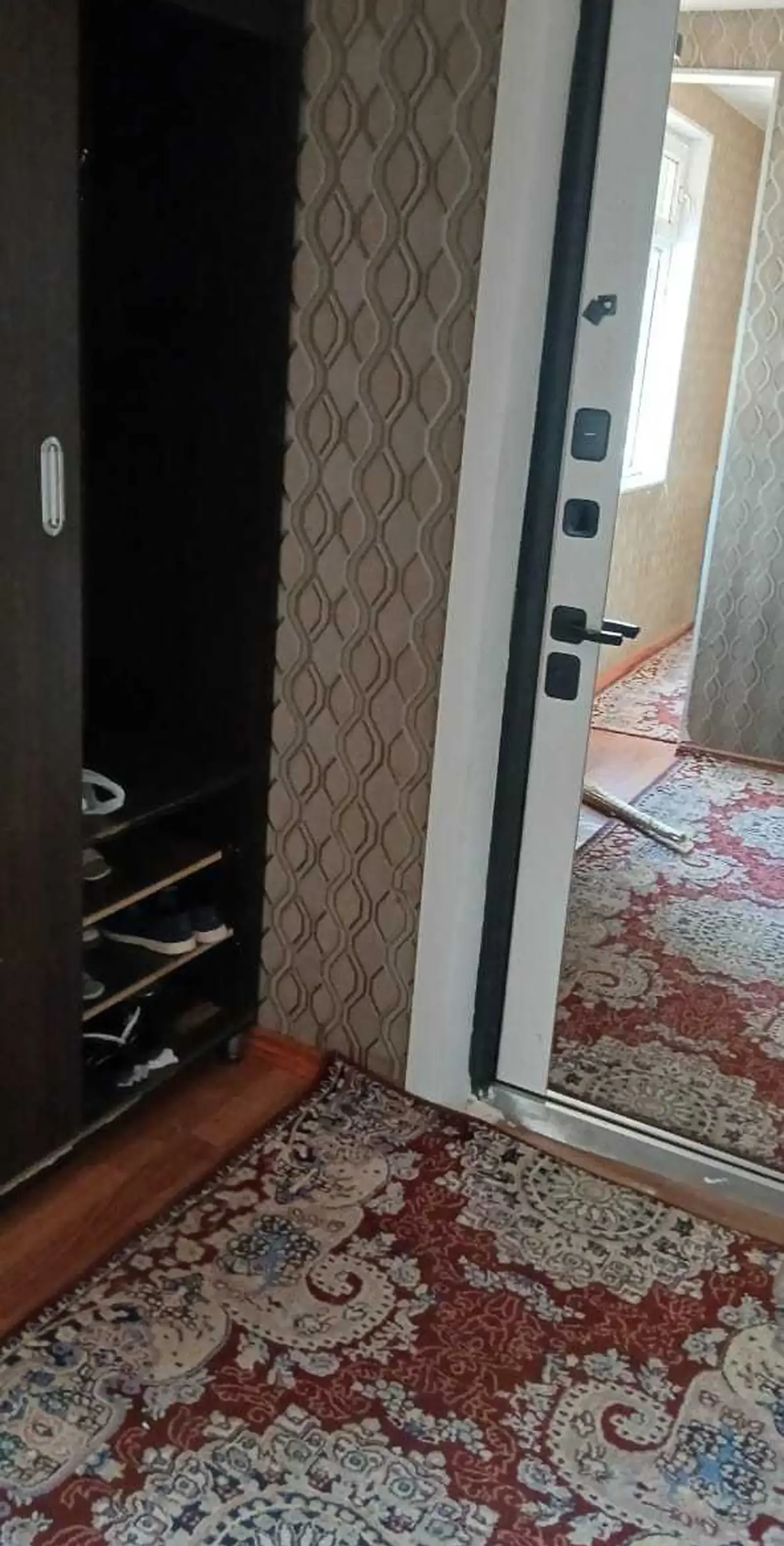 2-комн. квартира, 3 этаж, 57 м², Сино — миниатюра 3