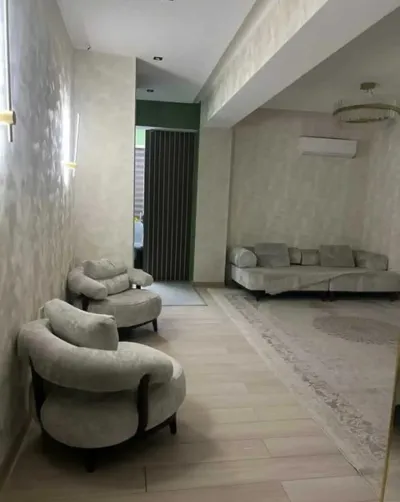 3-комн. квартира, 9 этаж, 89м², И. Сомони — миниатюра 1