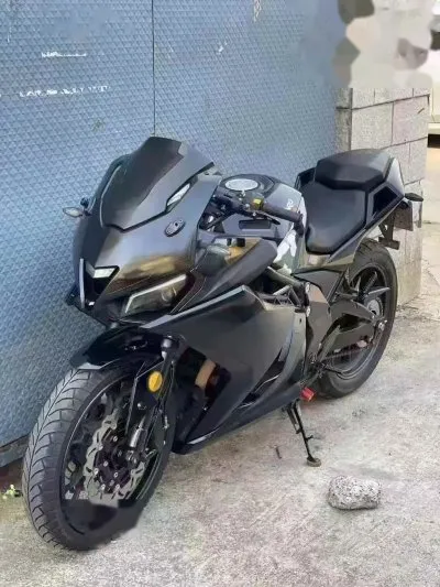 Мотоцикл Kawasaki на заказ — миниатюра 1