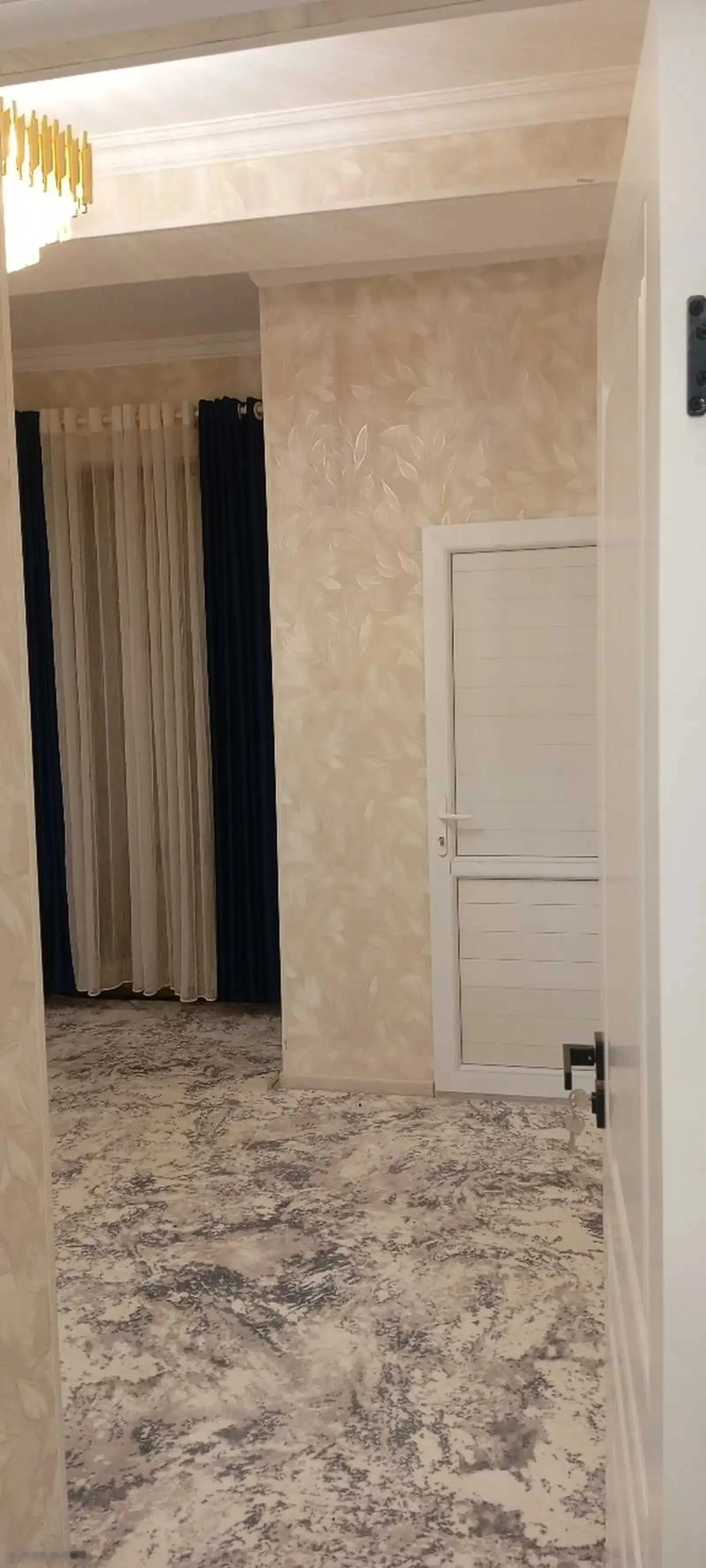 2-комн. квартира, 16 этаж, 58м², 33мкр — миниатюра 2