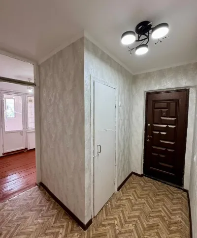 1-комн. квартира, 4 этаж, 40 м², 64мкр — миниатюра 6