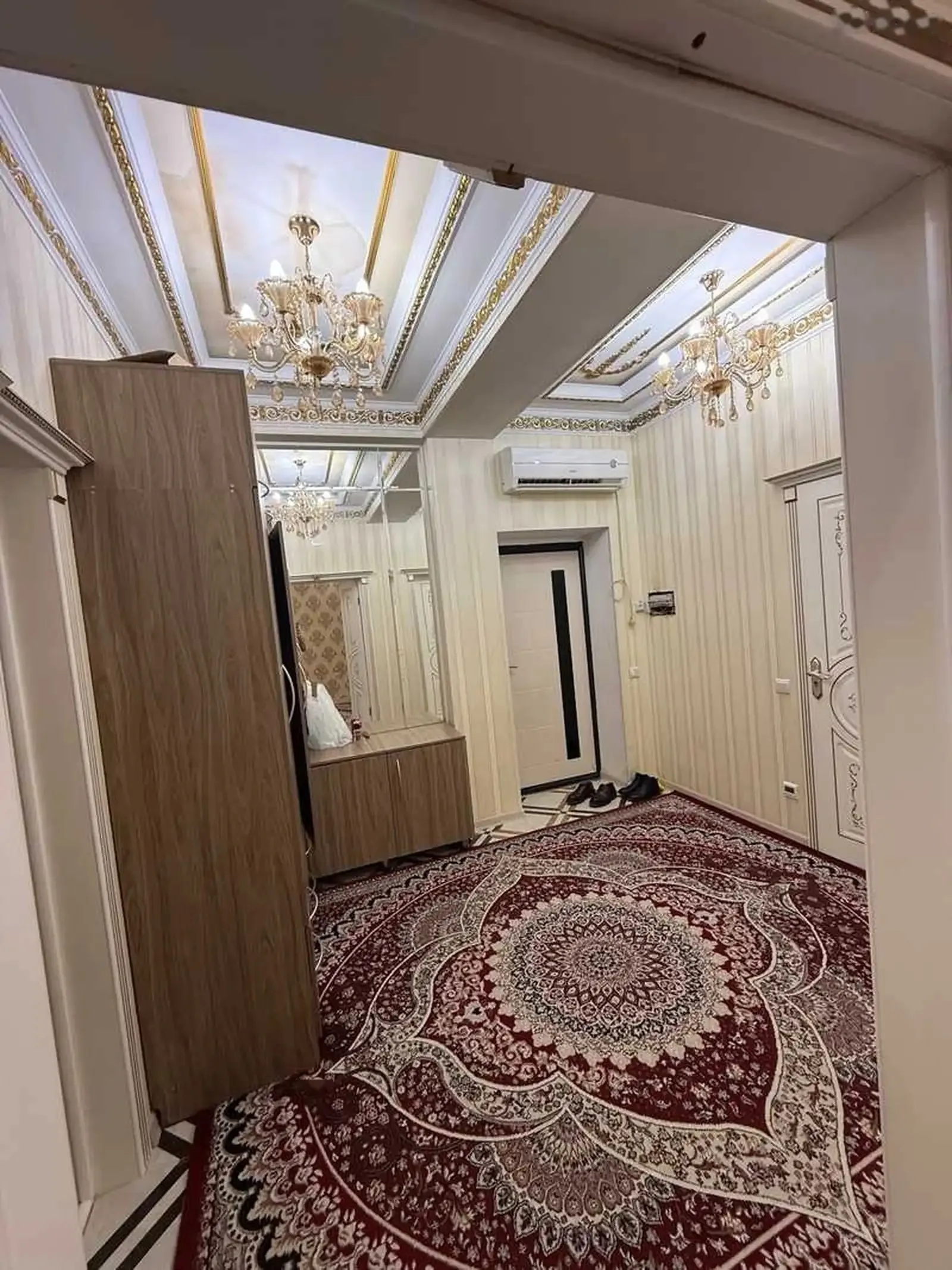2-комн. квартира, 8 этаж, 75м², 112мкр — миниатюра 1