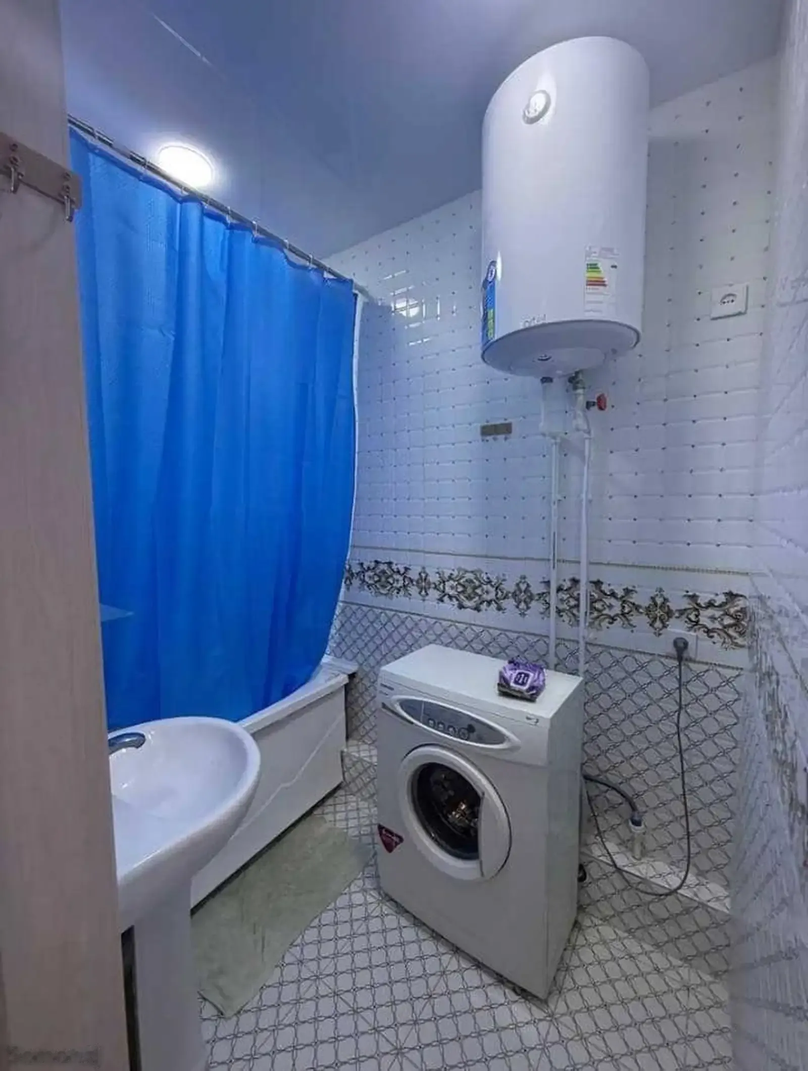 2-комн. квартира, 1 этаж, 52м², 19 микрорайон, Рахими — миниатюра 6