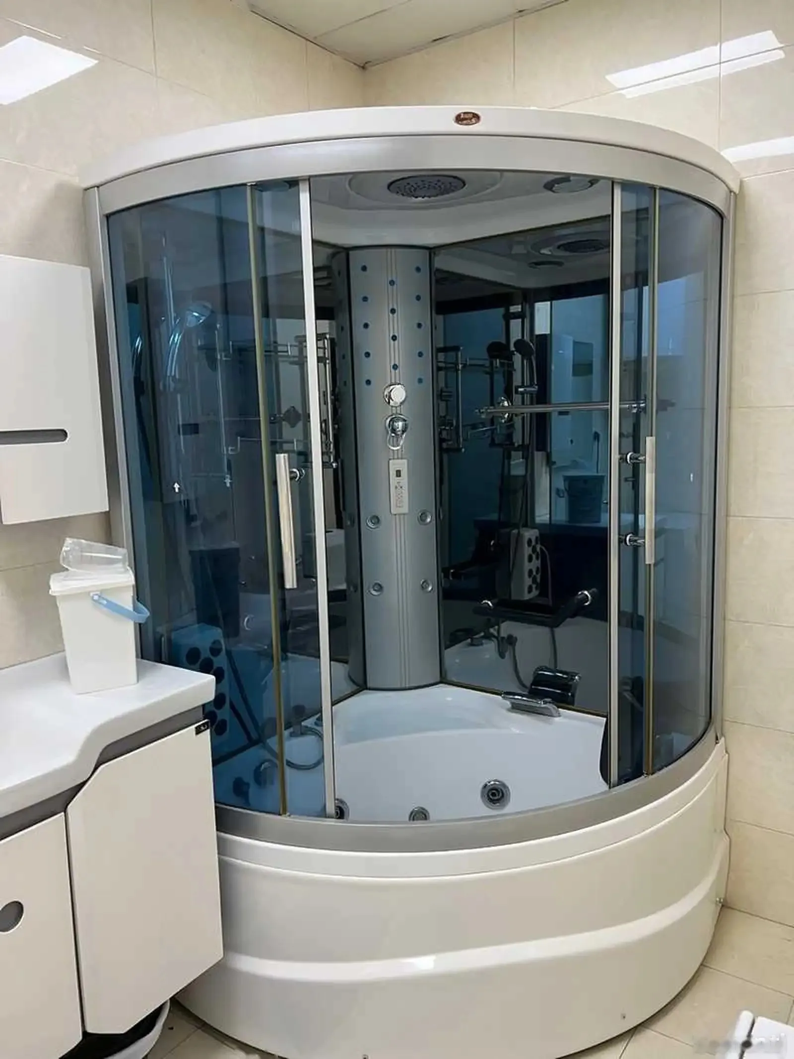 3-комн. квартира, 3 этаж, 180м², дом печать